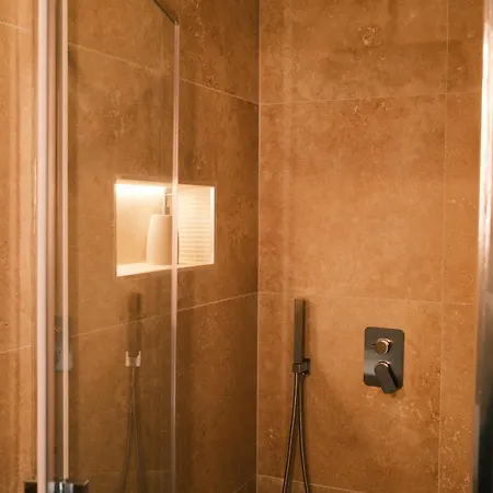 Airrooms Гостьовий будинок 4*